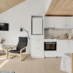 1 Bedroom Pet Friendly In